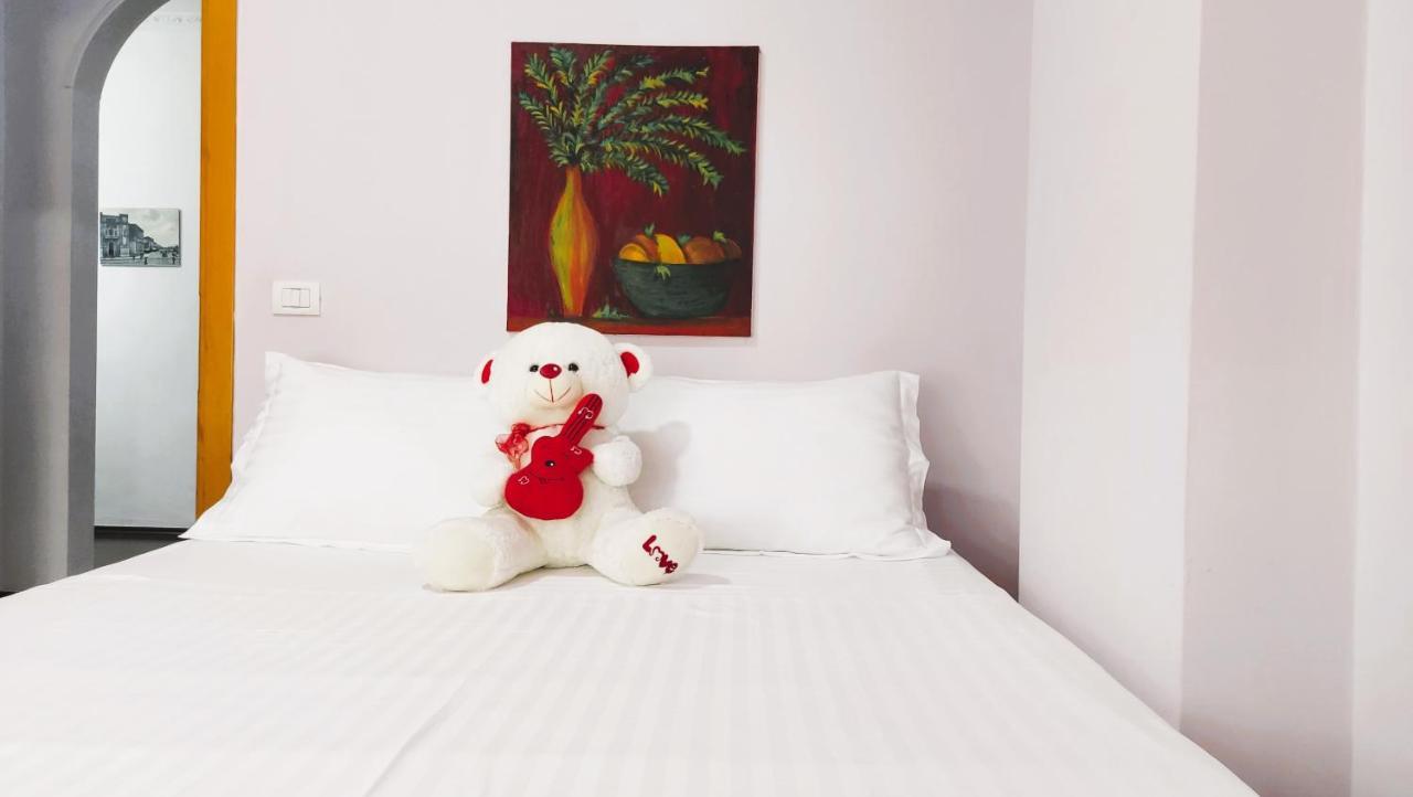 Spacious Family-Friendly Apartment In The Heart Of Bllok Τίρανα Εξωτερικό φωτογραφία